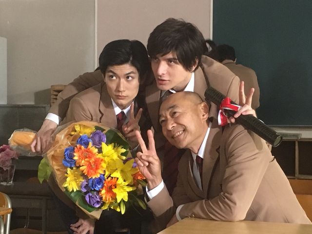 なんだかドキドキする城田優＆三浦春馬ドラマオフショット（3枚目）