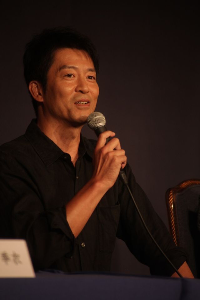 「パーフェクト・ブルー」会見ギャラリー（5枚目）