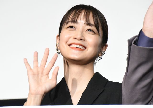 玉山鉄二・音尾琢真・深川麻衣らが登場！『今はちょっと、ついてないだけ』公開記念舞台あいさつ（4枚目）