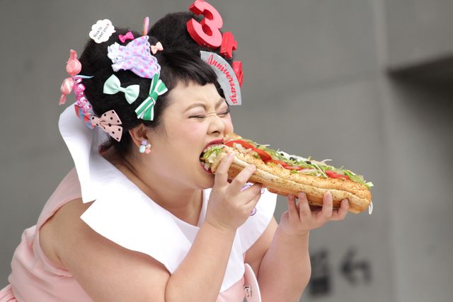 渡辺直美＆8.6秒バズーカーによる「8.6トンバズーカー」フォトギャラリー（8枚目）