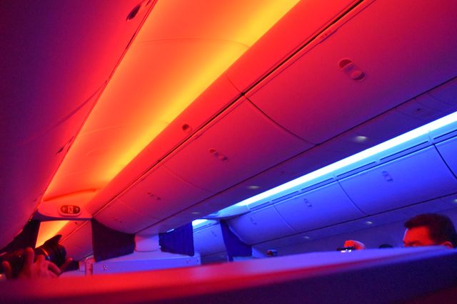 【写真】R2-D2 ANA JET の内部とコスプレ風景ギャラリー（9枚目）