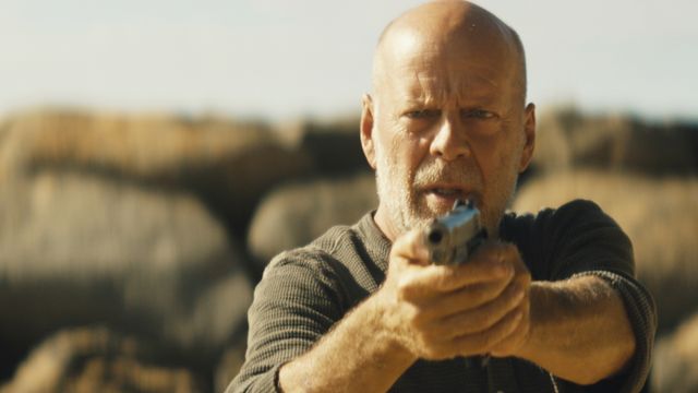 ジョン・トラボルタVSブルース・ウィリス『オペレーション・ゴールド』場面写真（3枚目）