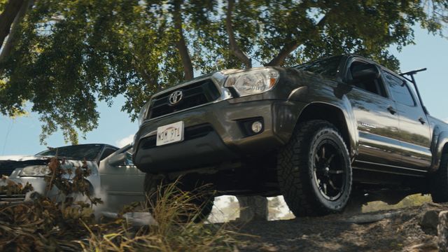 ジョン・トラボルタVSブルース・ウィリス『オペレーション・ゴールド』場面写真（20枚目）