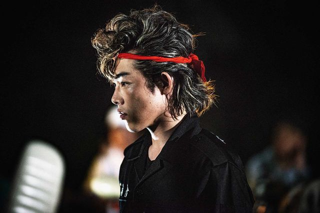 奥野壮、丸刈り＆リーゼントで熱演『灰色の壁　－大宮ノトーリアス－』場面写真（6枚目）