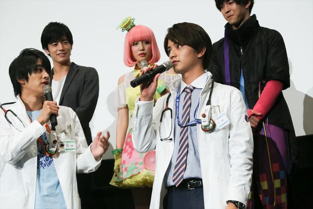 映画に出てくるポッピーは今本編に出ているポッピーではない!?『劇場版　仮面ライダーエグゼイド　トゥルー・エンディング』完成披露試写会舞台あいさつ（17枚目）