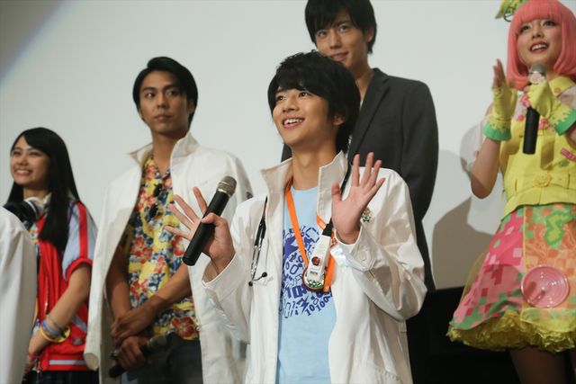 映画に出てくるポッピーは今本編に出ているポッピーではない!?『劇場版　仮面ライダーエグゼイド　トゥルー・エンディング』完成披露試写会舞台あいさつ（18枚目）