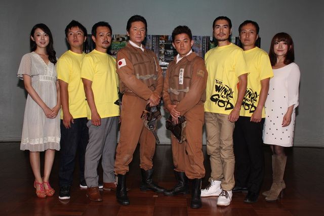 安達祐実のセミヌード＆熱愛に困惑…フォトギャラリー（10枚目）