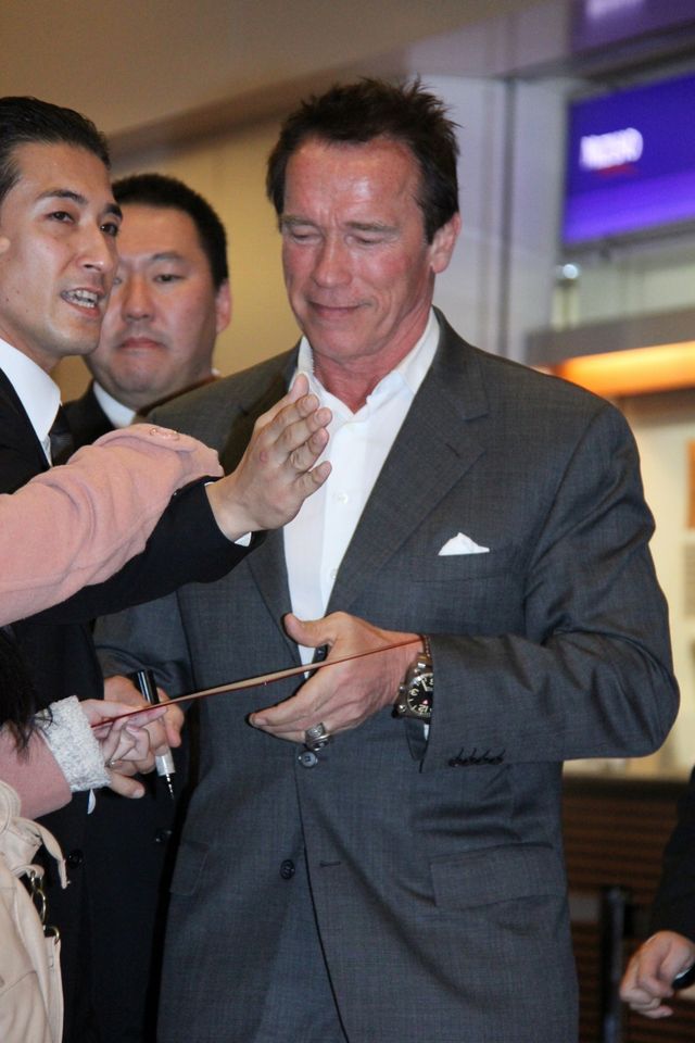 ファンサービスするシュワちゃん！フォトギャラリー（7枚目）