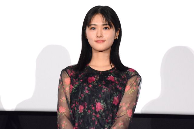 豪華キャストが最高の笑顔！劇場アニメ『不思議の国でアリスと -Dive in Wonderland-』公開記念舞台あいさつ：フォトギャラリー