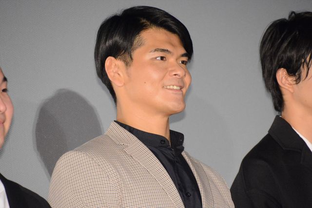 新田真剣佑、山崎紘菜、鈴木伸之ら集結！『ブレイブ　－群青戦記－』公開後舞台あいさつ（12枚目）