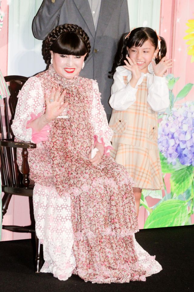 黒柳徹子、涙を拭う…大野りりあな、滝沢カレンらと『窓ぎわのトットちゃん』完成披露に登壇（16枚目）