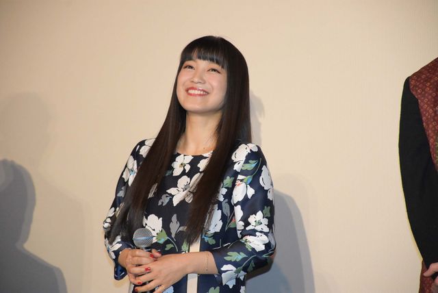 miwa、坂口健太郎、竜星涼らによるバンド演奏も見どころ！映画『君と100回目の恋』初日舞台あいさつフォトギャラリー（3枚目）
