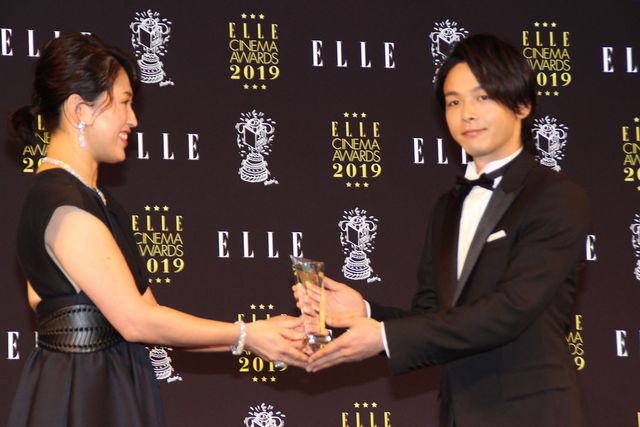 門脇麦、中村倫也、佐久間由衣、蜷川実花が受賞に喜び！「エル シネマアワード2019」（3枚目）