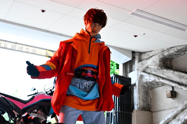 リゼルがショウマに接近…「仮面ライダーガヴ」第32話場面カット（2枚目）