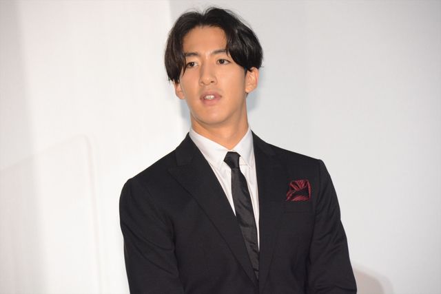 岡田准一、柴咲コウ、鈴木亮平、山田涼介ら豪華キャスト集結！映画『燃えよ剣』初日舞台あいさつ（5枚目）