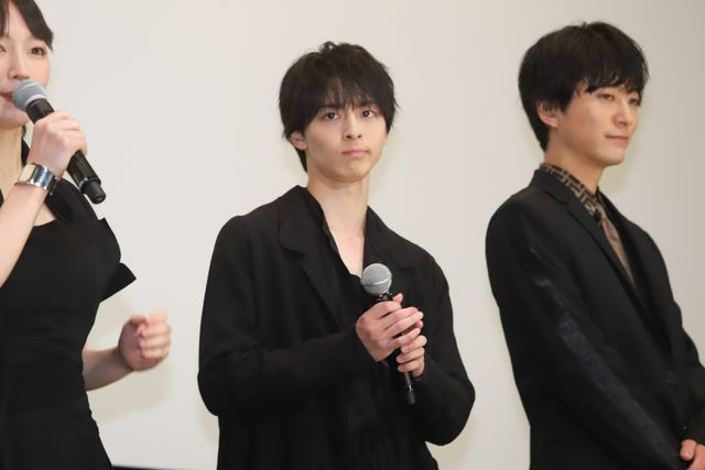 吉岡里帆『見えない目撃者』初日舞台あいさつ（4枚目）