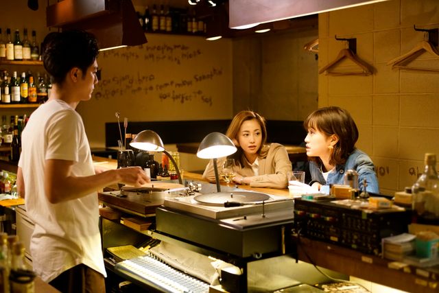 小泉今日子、沢尻エリカ、前田敦子ら『食べる女』劇中写真（9枚目）