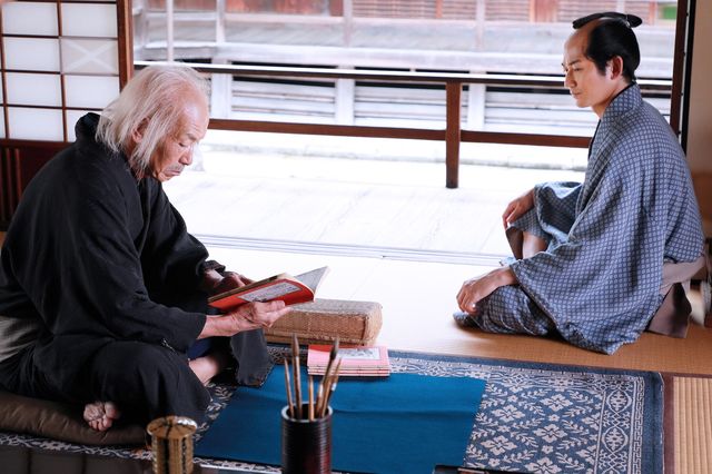 葛飾北斎、蔦屋重三郎、喜多川歌麿、柳亭種彦…『HOKUSAI』場面写真（3枚目）