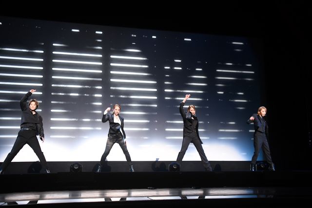 柚希礼音、紅ゆずる、美弥るりか、七海ひろき、宝塚OGの華麗なるステージ！（13枚目）