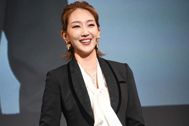 柚希礼音、紅ゆずる、美弥るりか、七海ひろき、宝塚OGの華麗なるステージ！（30枚目）