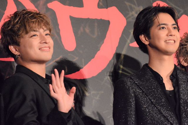白濱亜嵐、片寄涼太らGENERATIONSが黒スーツで登壇！主演ホラー『ミンナのウタ』完成披露の模様（4枚目）