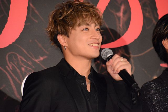 白濱亜嵐、片寄涼太らGENERATIONSが黒スーツで登壇！主演ホラー『ミンナのウタ』完成披露の模様（8枚目）