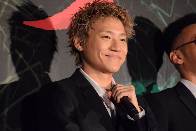 白濱亜嵐、片寄涼太らGENERATIONSが黒スーツで登壇！主演ホラー『ミンナのウタ』完成披露の模様（12枚目）