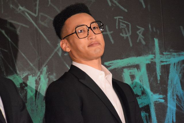 白濱亜嵐、片寄涼太らGENERATIONSが黒スーツで登壇！主演ホラー『ミンナのウタ』完成披露の模様（13枚目）