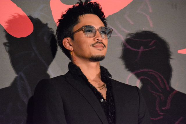 白濱亜嵐、片寄涼太らGENERATIONSが黒スーツで登壇！主演ホラー『ミンナのウタ』完成披露の模様（14枚目）