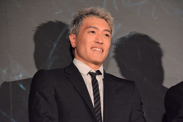 白濱亜嵐、片寄涼太らGENERATIONSが黒スーツで登壇！主演ホラー『ミンナのウタ』完成披露の模様（15枚目）