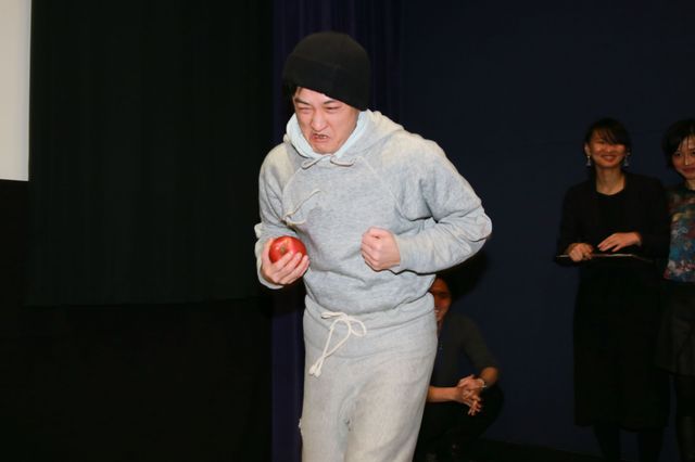 （スタ）スタローン緊急来日!?　階段を駆けのぼり日本で「エイドリア～ン！」　画像ギャラリー（8枚目）