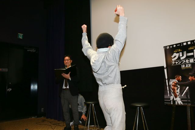 （スタ）スタローン緊急来日!?　階段を駆けのぼり日本で「エイドリア～ン！」　画像ギャラリー（10枚目）