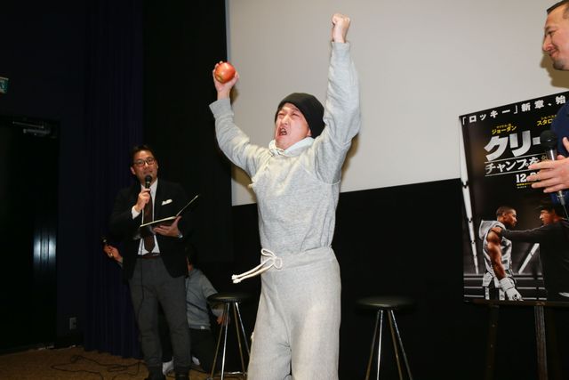 （スタ）スタローン緊急来日!?　階段を駆けのぼり日本で「エイドリア～ン！」　画像ギャラリー（11枚目）