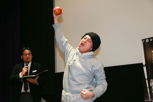 （スタ）スタローン緊急来日!?　階段を駆けのぼり日本で「エイドリア～ン！」　画像ギャラリー（14枚目）