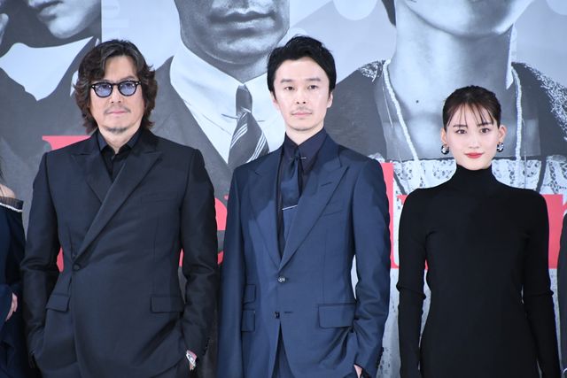 綾瀬はるか、長谷川博己、羽村仁成、ジェシーらランウェイに集結！『リボルバー・リリー』キャストお披露目会見（31枚目）