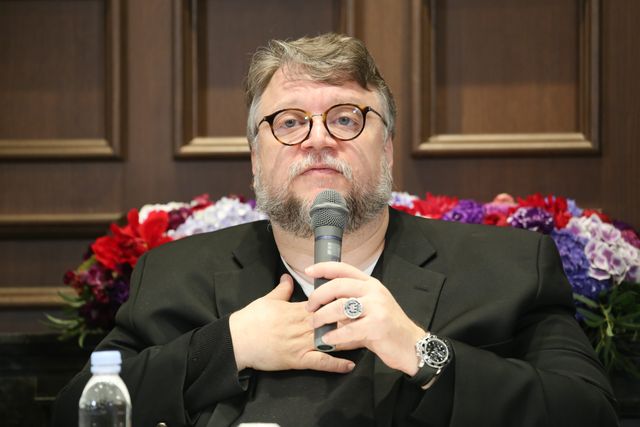 ギレルモ・デル・トロ監督、菊地凛子との再会に大喜び！（6枚目）