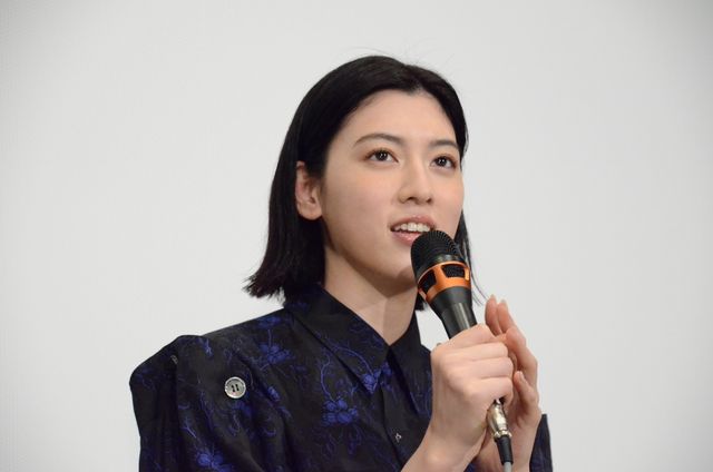 三吉彩花『ダンスウィズミー』撮影前に「何度も泣いた」（3枚目）