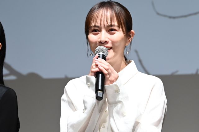 比嘉愛未＆岩田剛典主演「フォレスト」制作発表会見の様子（9枚目）