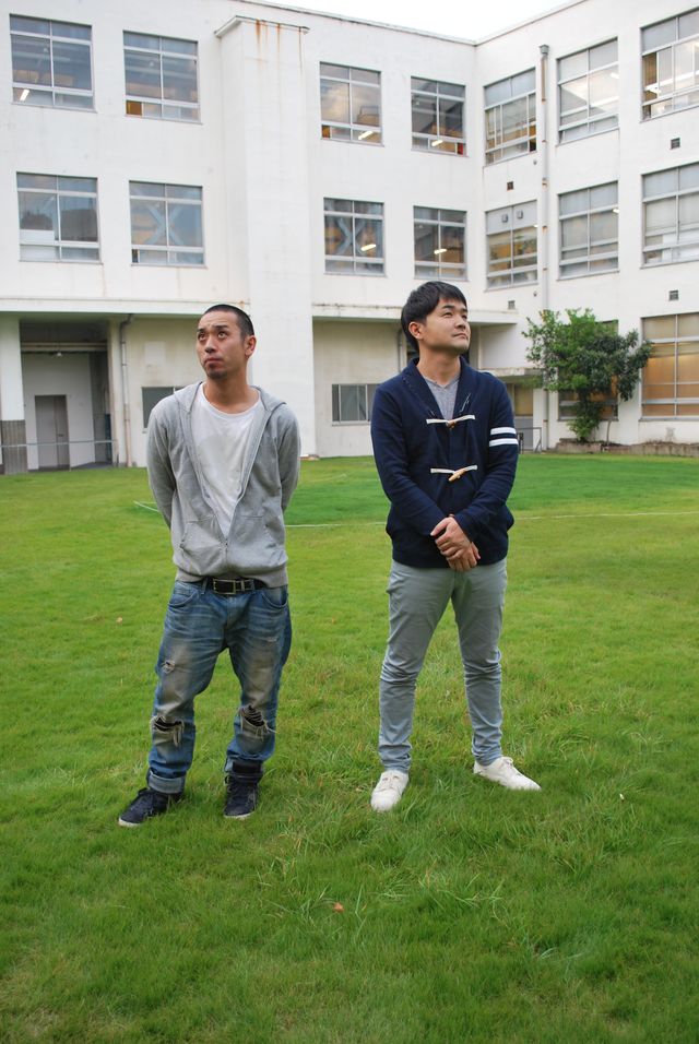 千鳥「白いピアノを山の頂上に運ぶ」DVD取材フォトギャラリー（15枚目）