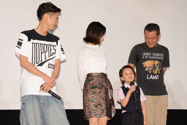 市川由衣、ピカピカ美脚…！映画『アリーキャット』初日舞台あいさつ（3枚目）