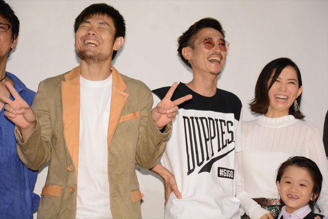 市川由衣、ピカピカ美脚…！映画『アリーキャット』初日舞台あいさつ（13枚目）