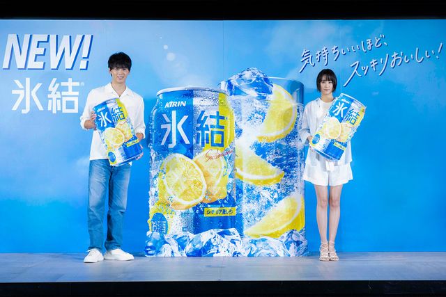 山本美月、瀬戸康史と結婚後初の公の場で笑顔（3枚目）