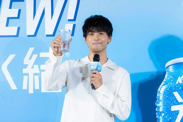 山本美月、瀬戸康史と結婚後初の公の場で笑顔（9枚目）