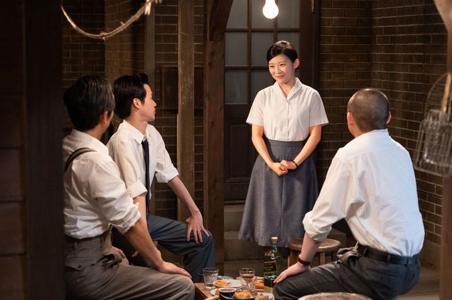 「愛のコンサート」出演歌手が決まり一安心…「虎に翼」第65回の場面写真（2枚目）