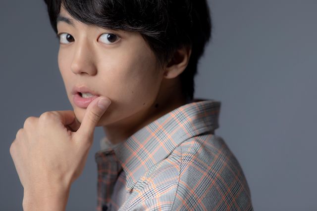 伊藤健太郎の爽やかスマイル！『弱虫ペダル』インタビューカット（5枚目）