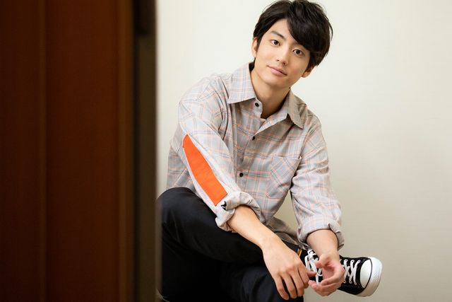 伊藤健太郎の爽やかスマイル！『弱虫ペダル』インタビューカット（6枚目）