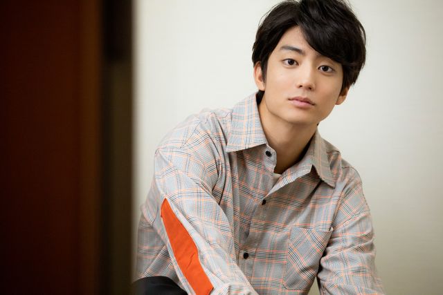 伊藤健太郎の爽やかスマイル！『弱虫ペダル』インタビューカット（7枚目）