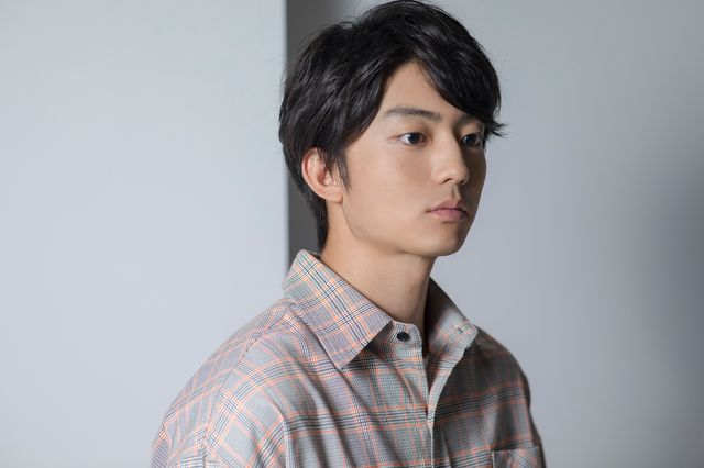 伊藤健太郎の爽やかスマイル！『弱虫ペダル』インタビューカット（8枚目）