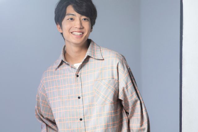 伊藤健太郎の爽やかスマイル！『弱虫ペダル』インタビューカット（9枚目）