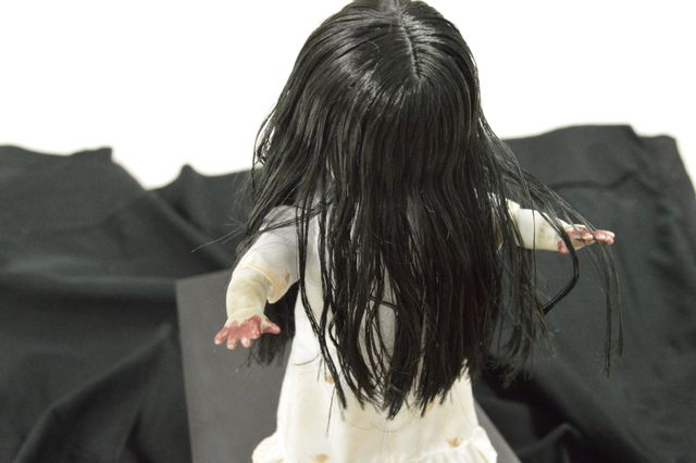 「MEZCO X MAMEGYORAI リビングデッドドールズ / 貞子3D:貞子」ギャラリー（17枚目）